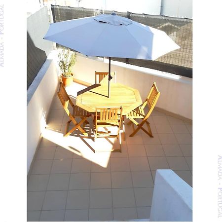 Appartamento Casa Gil Anes Almada Esterno foto