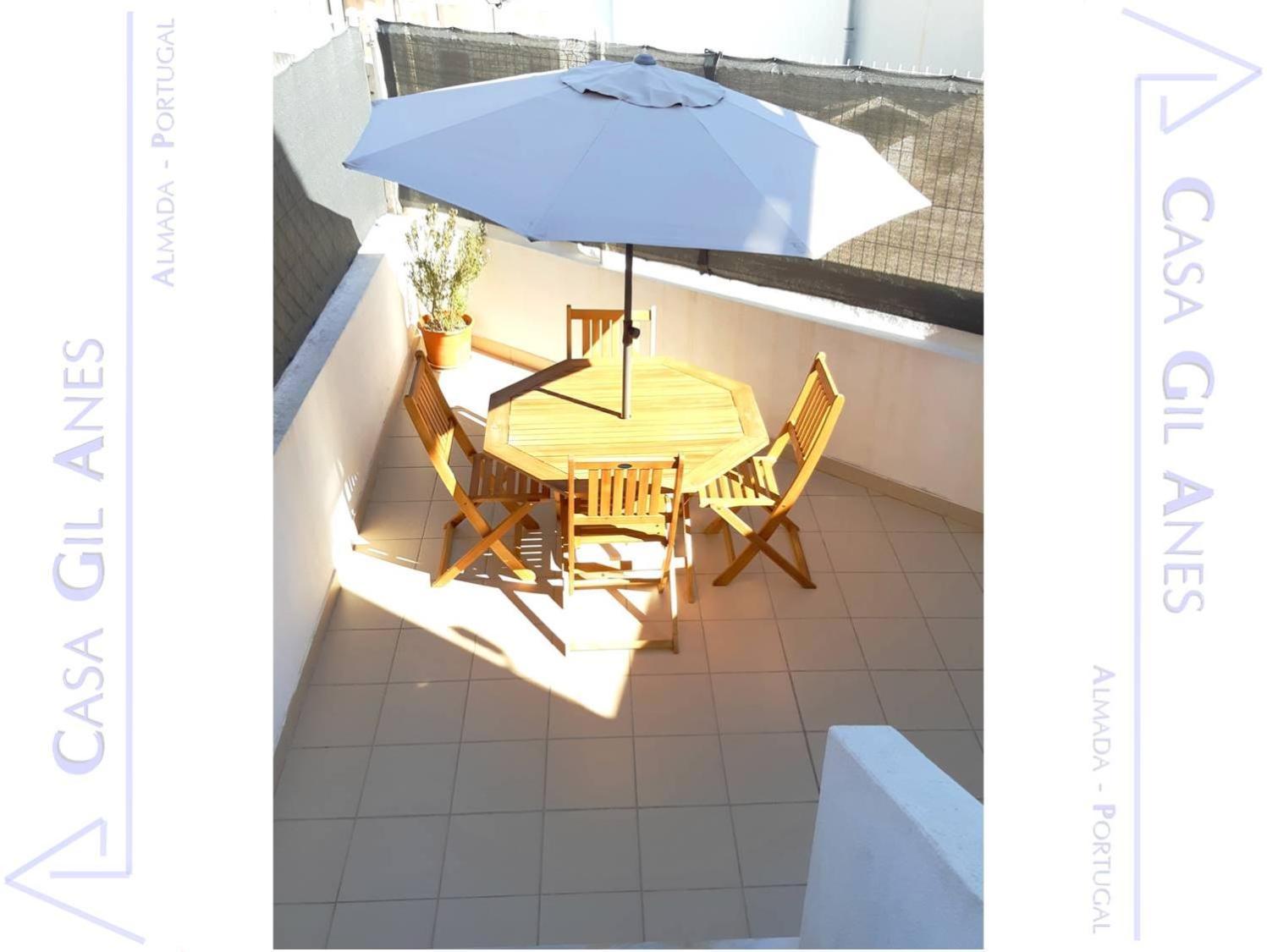 Appartamento Casa Gil Anes Almada Esterno foto